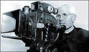 26. Lo schema sugli strumenti di comunicazione sociale (segue)